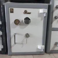 گاوصندوق amniat3 در رنگ بندی گاو صندوق|ابزارآلات|تهران, جمهوری|دیوار