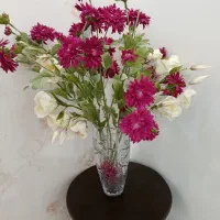 گل و گلدان مصنوعی