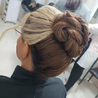 خدمات آرایشی میکاپ و شینیون