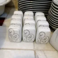 سرویس غذا خوری چینی ۱۸نفره کامل مارک Toos|ظروف سرو و پذیرایی|قم, پشت انبار نفت|دیوار