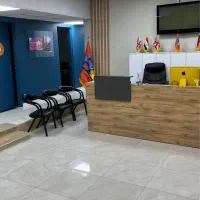 استخدام مدرس زبان انگلیسی در آموزشگاه به‌آیین