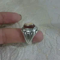 عقیق سه پوست