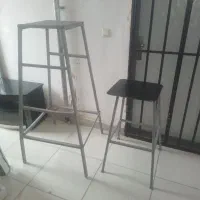 چهارپایه فلزی