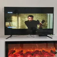 تلویزیون ۴۰ اینچ