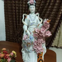 مجسمه چینی قدیمی ژاپنی با قدمت ۵۰ ساله