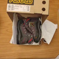 کفش کوهنوردی و طبیعت گردی Asolo