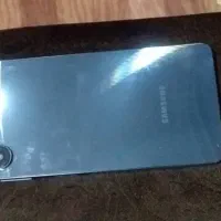 یک عدد گوشی سامسونگ Ao6 اندروید ۱۴