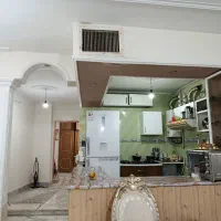 رهن و اجاره یک واحد آپارنمان ۹۰ متری خ دانشگاه