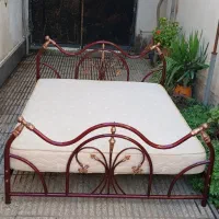 تختخواب فلزی دو نفره