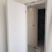 نصاب درب ورودی اتاقی سرویس پلی وود MDF و تمام چوب|خدمات پیشه و مهارت|نسیمشهر, |دیوار