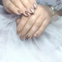 کاشت ناخن 250ترمیم 179ژلیش 99|خدمات آرایشگری و زیبایی|شیراز, شریف‌آباد|دیوار