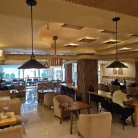 سالن کار - رانر