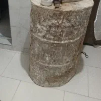 فرغون دوعدد بشکه و یه عدد تخته بنای