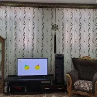 ساعت ایستاده.پرده