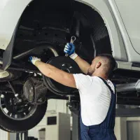 لنت ترمز و جلوبندی و تعمیر موتور محمد باخودروبر