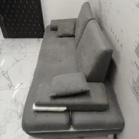 کاناپه چرمی