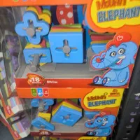 مونتی فیل و زرافه