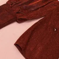 شومیزمجلسی قرمزلمه|لباس|قم, امامزاده ابراهیم|دیوار