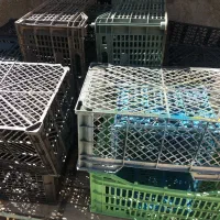 تعدادی سبد میوه