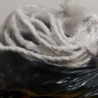 طناب نخی رسم برای تاب بازی روی درخت