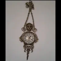 ساعت دیواری برنج بسیار شیک وزیبا کاملا سالم