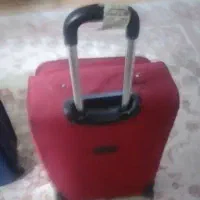 یک عدد چمدان