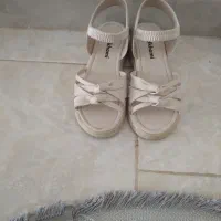 صندل نو ۷۵۰،۰۰۰ سایز ۳۷