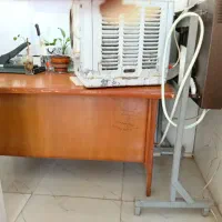 فروش دوعدد میز کامپیوتر کاملا سالم و نو