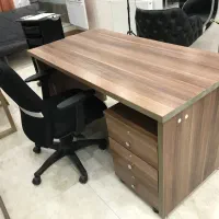 میز و صندلی اداری