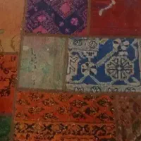 تکه های فرش دستباف و ماشینی