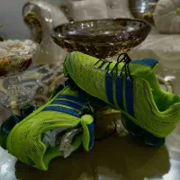 کتونی  adidas فسفری
