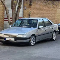 پژو 405 نقره‌ای