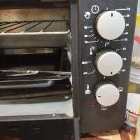 توستر  تمیز سالم سالم در حد 3-4باراستفاده کردم|اجاق گاز و لوازم برقی پخت‌وپز|گتوند, |دیوار