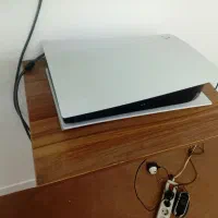 پی اس فایو بسیار تمیز و بدون هیچ مشکل