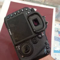 فروش فوری دوربین 7D با لنز 18.135|دوربین عکاسی و فیلمبرداری|کیش, |دیوار