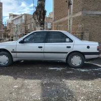 فروش یک دستگاه پژو روآ سال ویا معاوضه با ۱۴۱سفید