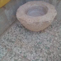 جوقن سنگ بزرگ قدیمی سالم