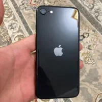آیفون se2020