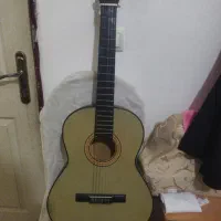 گیتار دایمند بدون خط و خش و همراه یک کتاب آموزشی