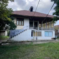 خانه تالاری (سنتی) ۹۰۰ متری دور محصور با انشعابات