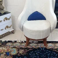 مبل راحتی چستر سفید چوب راش دست دوم