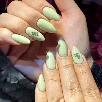 خدمات کاشت و ترمیم ناخن|خدمات آرایشگری و زیبایی|اصفهان, باب الدشت|دیوار