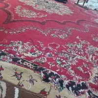فرش و پشتی