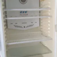 یخچال دست دوم نیاز به سرویس به قیمت موتور و بدنه|یخچال و فریزر|برازجان, |دیوار