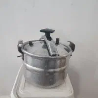 زود پز ۱۲ نفره ۱میلیون تومان