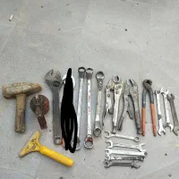 چند دست آچار امبور چکش