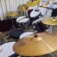 درام اکوستیک (جاز)