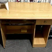 میز لوازم التحریر