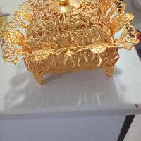 شکلات خوری طلایی
