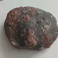 دوقطبی سنگ  نوازش رد میشه خاصیت آهنربای داره